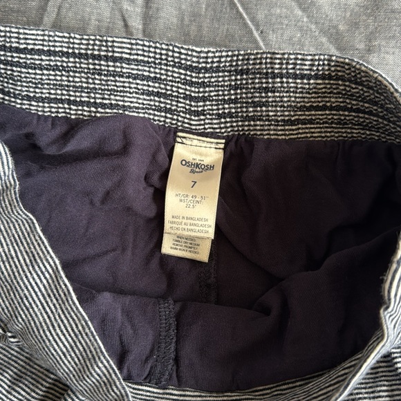 Oshkosh jersey knit skirt (girls S/7) - Picture 3 of 5